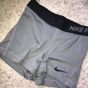 Women’s Nike pros